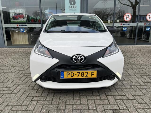Toyota AYGO 1.0 VVT-i x-now | Airco | 5-deurs |