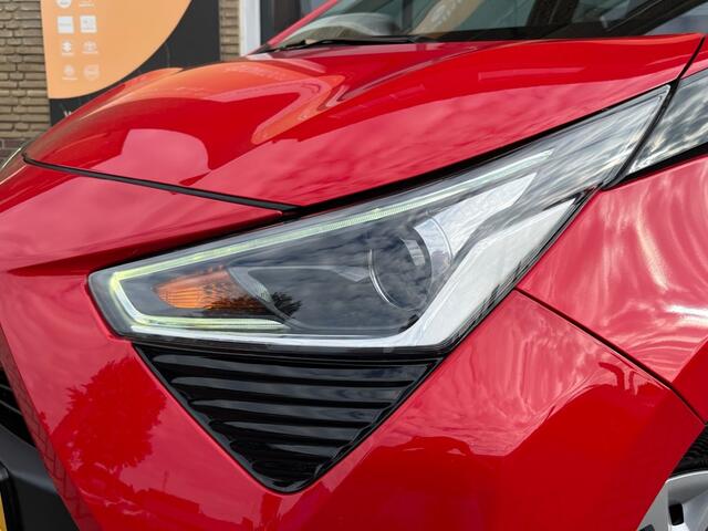 Toyota AYGO 1.0 VVT-I X-PLAY LIMITED 5-DRS AIRCO/CARPLAY/CAMERA/NL-AUTO/1E EIG.
