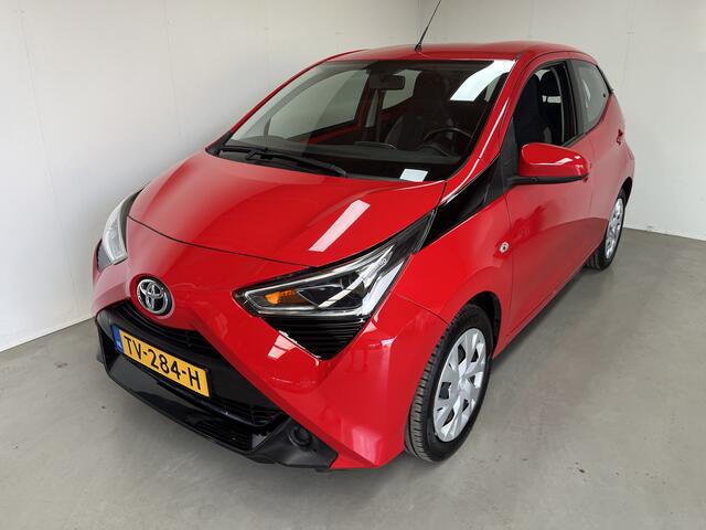 Toyota AYGO 1.0 VVT-i x-play NAP Camera Apple Carplay DAB