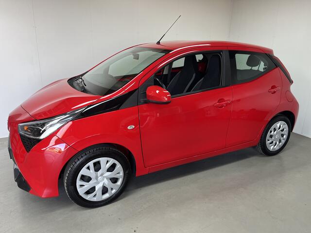 Toyota AYGO 1.0 VVT-i x-play NAP Camera Apple Carplay DAB