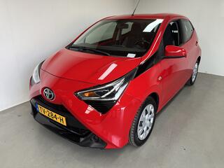 toyota-aygo-1.0-vvt-i-x-play-nap-ca
