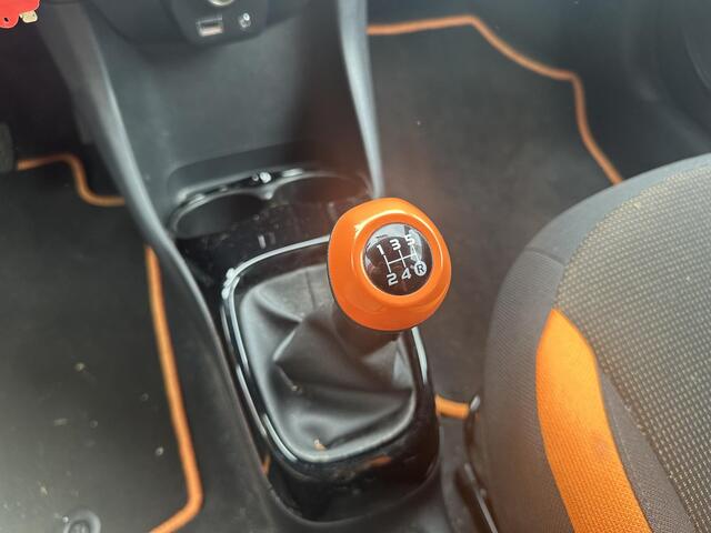 Toyota AYGO 1.0 VVT-i x-JBL
