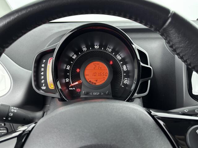 Toyota AYGO 1.0 VVT-i x-play | Parkeercamera | Bluetooth | Airco |