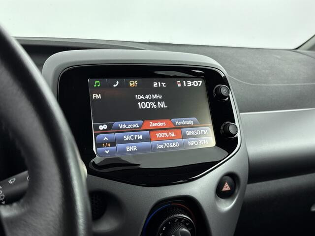 Toyota AYGO 1.0 VVT-i x-play | Parkeercamera | Bluetooth | Airco |
