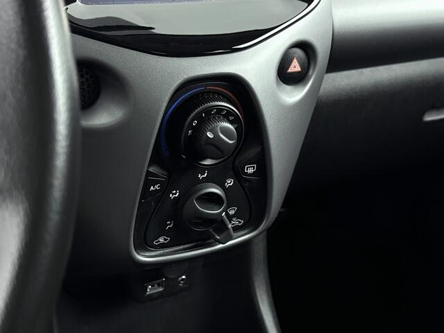 Toyota AYGO 1.0 VVT-i x-play | Parkeercamera | Bluetooth | Airco |