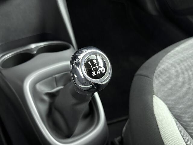 Toyota AYGO 1.0 VVT-i x-play | Parkeercamera | Bluetooth | Airco |
