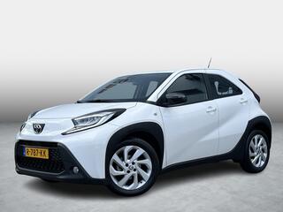 toyota-aygo-x-1.0-vvt-i-s-cvt-first