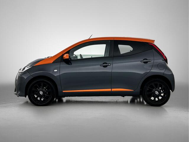 Toyota AYGO 1.0 VVT-i x-JBL | 1e Eigenaar | BTW | Dealer Onderhouden | LM Velgen | Climate Control | Apple Carplay / Android Auto |