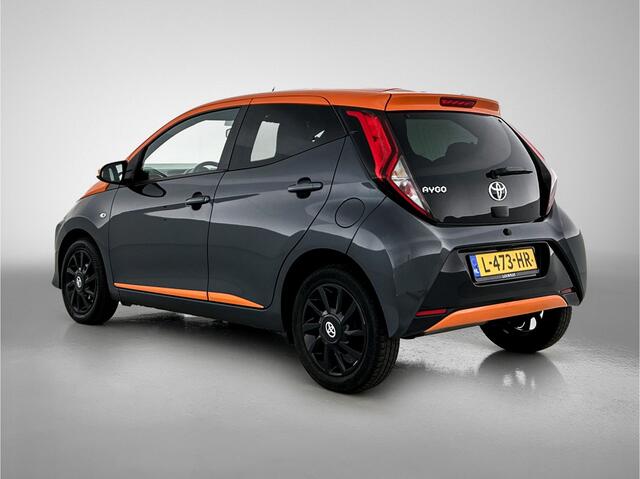 Toyota AYGO 1.0 VVT-i x-JBL | 1e Eigenaar | BTW | Dealer Onderhouden | LM Velgen | Climate Control | Apple Carplay / Android Auto |