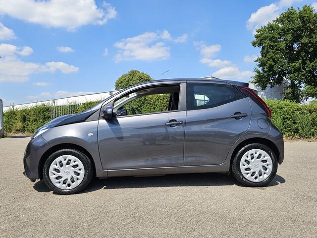 Toyota AYGO 1.0 VVT-i x-Play, Carplay! Camera! 1e Eig! Zondag OPEN!