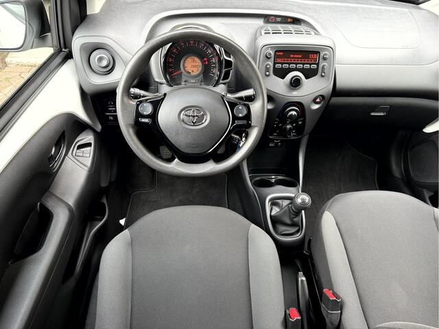 Toyota AYGO 1.0 VVT-i x-fun Airco, Bluetooth, DAB
