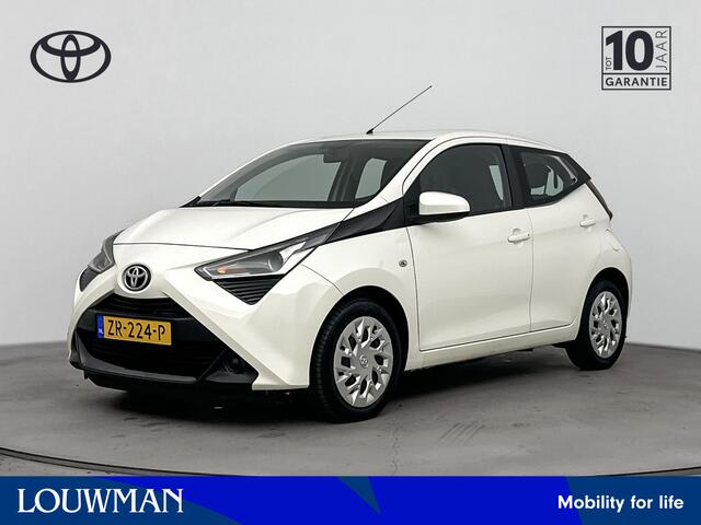 Toyota AYGO 1.0 VVT-i x-play | Parkeercamera | Bluetooth | Airco |
