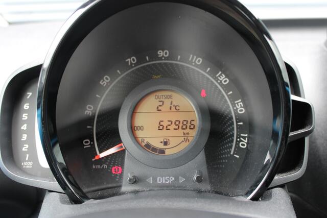 Toyota AYGO 1.0 VVT-i x-play limited Car-play Camera