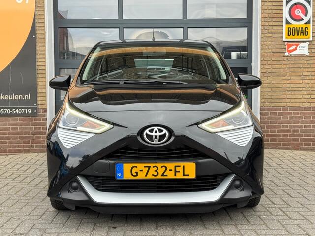 Toyota AYGO 1.0 VVT-I X-PLAY LIMITED 5-DRS AIRCO/NAVI/LED/CAMERA/NL-AUTO/1E EIG.