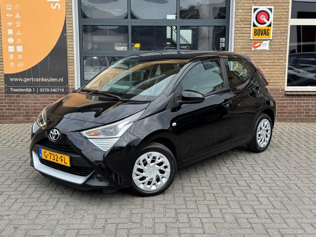 Toyota AYGO 1.0 VVT-I X-PLAY LIMITED 5-DRS AIRCO/NAVI/LED/CAMERA/NL-AUTO/1E EIG.