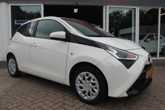 Toyota AYGO 1.0 VVT-i x-play