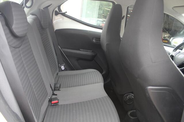 Toyota AYGO 1.0 VVT-i x-play