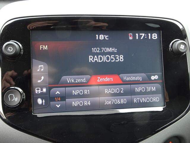 Toyota AYGO 1.0 VVT-i x-play Airco, carplay, Achteruitrijcamera, X-play, elektrische ramen, centrale vergrendeling, enz.
