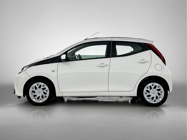 Toyota AYGO 1.0 VVT-i x-play cabrio | Elek. bedienbaar dak | Airconditioning | Cruise control |