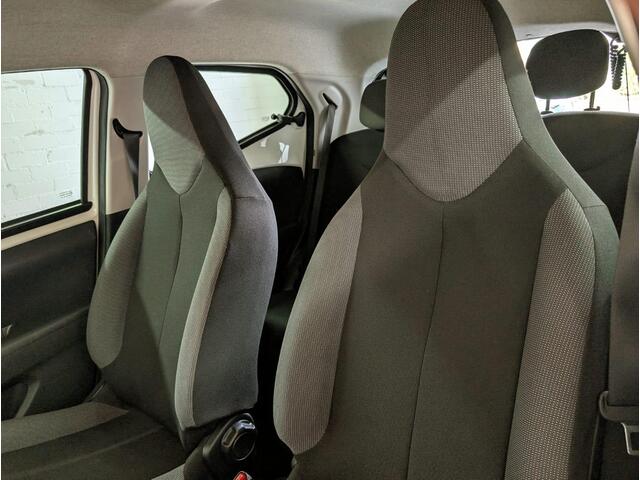 Toyota AYGO 1.0 VVT-i x-now CARPLAY All-in prijs!