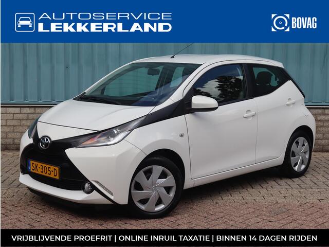 Toyota AYGO 1.0 VVT-i x-nav | LAGE KM-STAND | NAVI | CAMERA | AIRCO |