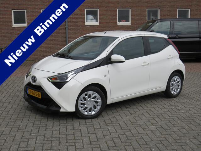 Toyota AYGO 1.0 VVT-i x-play * Rijklaarprijs incl. garantie * Airco * Cruise Controle * Carplay Android * Camera