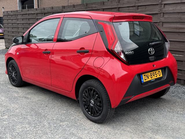 Toyota AYGO 1.0 VVT-i x-fun / Airco / Bluetooth / EL-ramen / NL
