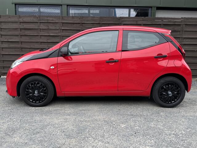 Toyota AYGO 1.0 VVT-i x-fun / Airco / Bluetooth / EL-ramen / NL