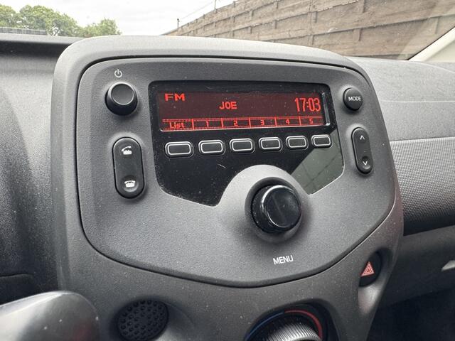 Toyota AYGO 1.0 VVT-i x-fun / Airco / Bluetooth / EL-ramen / NL