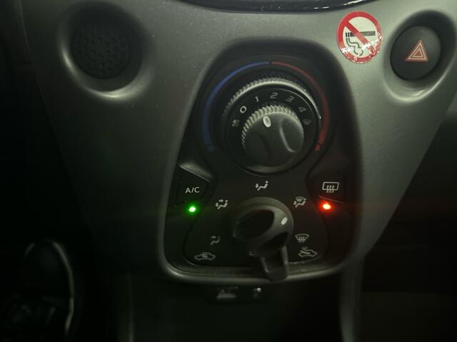 Toyota AYGO 1.0 VVT-i x-play AUT! 1e Eig! Carplay! Camera! VERWACHT!!