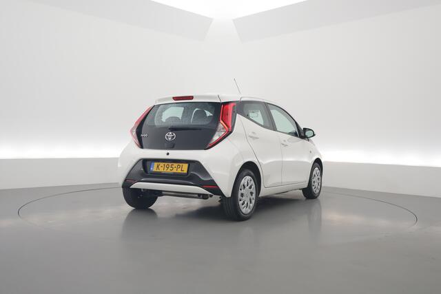 Toyota AYGO 1.0 VVT-i x-play | Navi by App | Camera | Airco