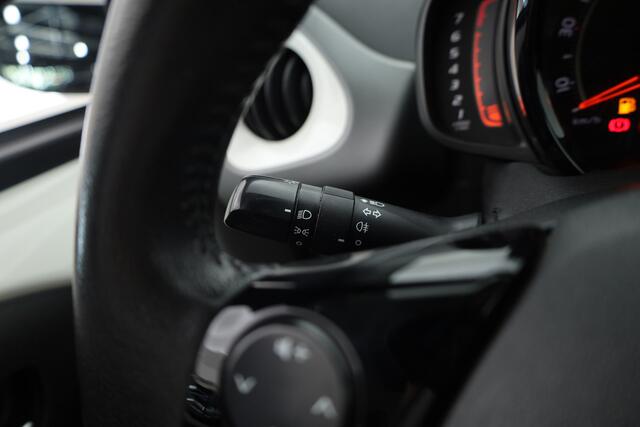 Toyota AYGO 1.0 VVT-i x-play | Navi by App | Camera | Airco