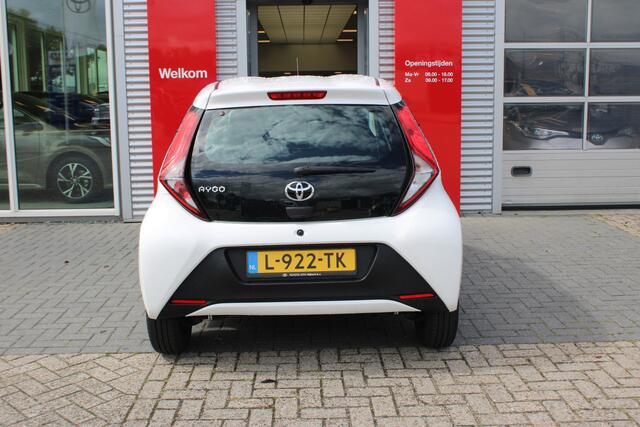 Toyota AYGO 1.0 VVT-i x-fun