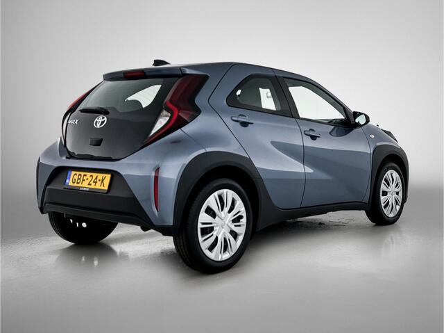 Toyota AYGO X 1.0 VVT-i MT Play