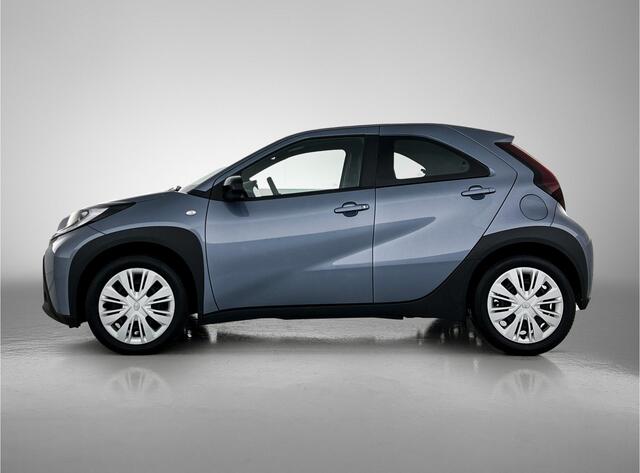 Toyota AYGO X 1.0 VVT-i MT Play