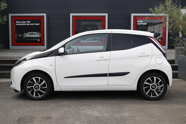Toyota AYGO 1.0 VVT-i x-sport