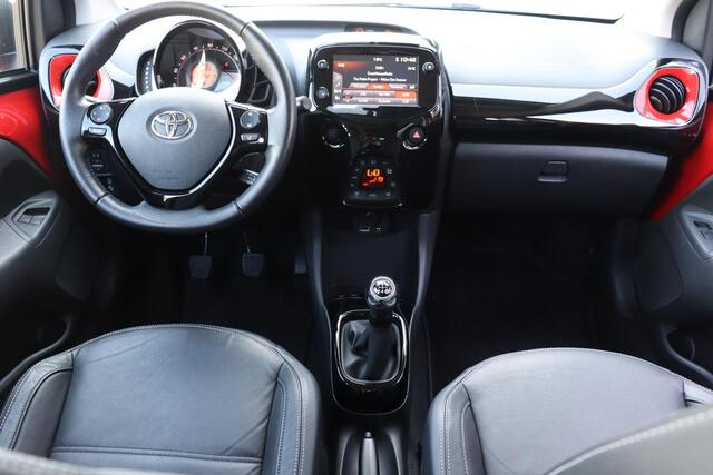 Toyota AYGO 1.0 VVT-i x-clusiv, Leder, Zeer compleet!