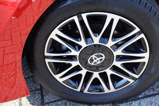Toyota AYGO 1.0 VVT-i x-clusiv, Leder, Zeer compleet!