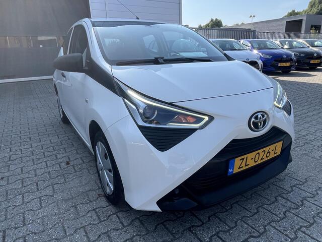 Toyota AYGO 1.0 VVT-i x-fun