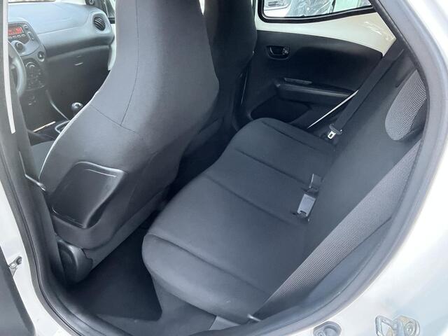 Toyota AYGO 1.0 VVT-i x-fun