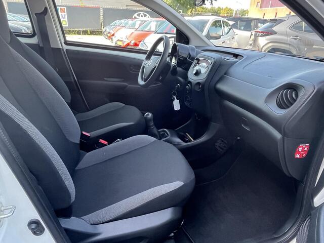 Toyota AYGO 1.0 VVT-i x-fun
