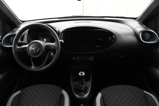 Toyota AYGO X 1.0 VVT-i MT Pulse | Nieuwe Auto | Direct Leverbaar | Persian Salt Metallic/ Zwart Dak |