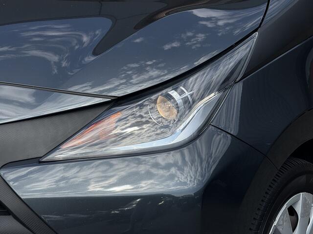 Toyota AYGO 1.0 VVT-i x-now Radio / Airco / Nette auto!