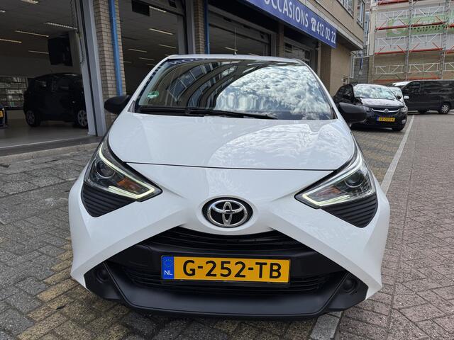 Toyota AYGO 1.0 VVT-i x-fun 51963KM! NAP | 1e Eigenaar | Airco | Led | Bluetooth | Dealeronderhouden |