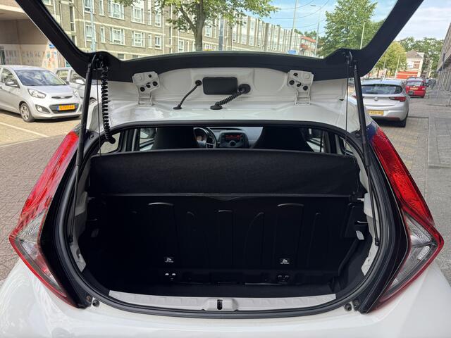 Toyota AYGO 1.0 VVT-i x-fun 51963KM! NAP | 1e Eigenaar | Airco | Led | Bluetooth | Dealeronderhouden |