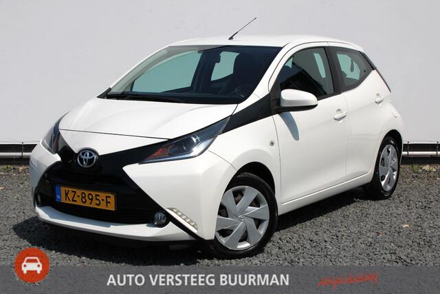 Toyota AYGO 1.0 VVT-i x-play Achteruitrijcamera, Airco, Bluetooth, Elektrische Ramen