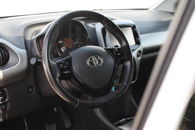 Toyota AYGO 1.0 VVT-i x-play Achteruitrijcamera, Airco, Bluetooth, Elektrische Ramen