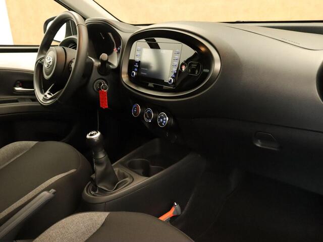 Toyota AYGO X 1.0 VVT-i MT Play - ORIGINEEL NEDERLANDSE AUTO - APPLE CARPLAY/ ANDROID AUTO - ACHTERUITRIJ CAMERA - ADAPTIVE CRUISE CONTROL - DAB+ RADIO - LANE ASSIST