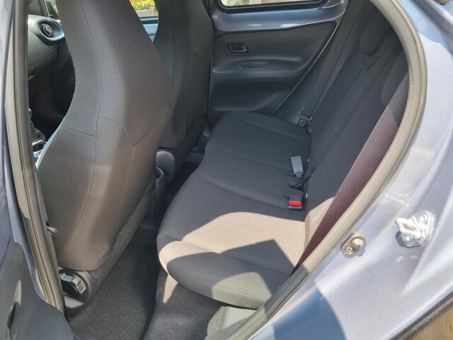 Toyota AYGO X 1.0 VVT-i MT Pulse Automaat Apple/Android, Cruise, 17inch velgen, Voorstoelen verwarmd , All-in Rijklaarprijs
