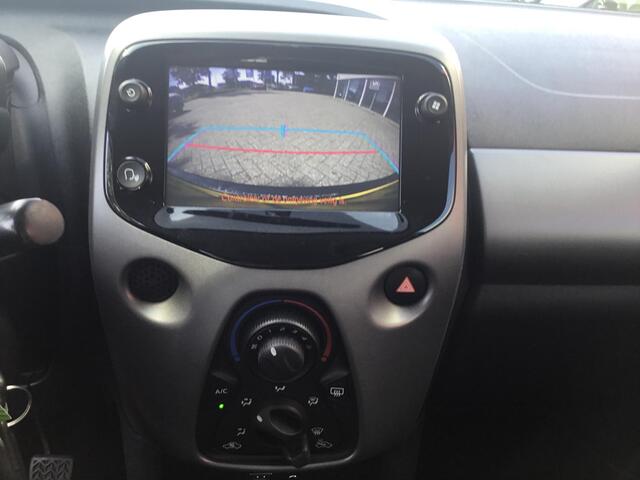 Toyota AYGO 1.0 VVT-i x-play limited